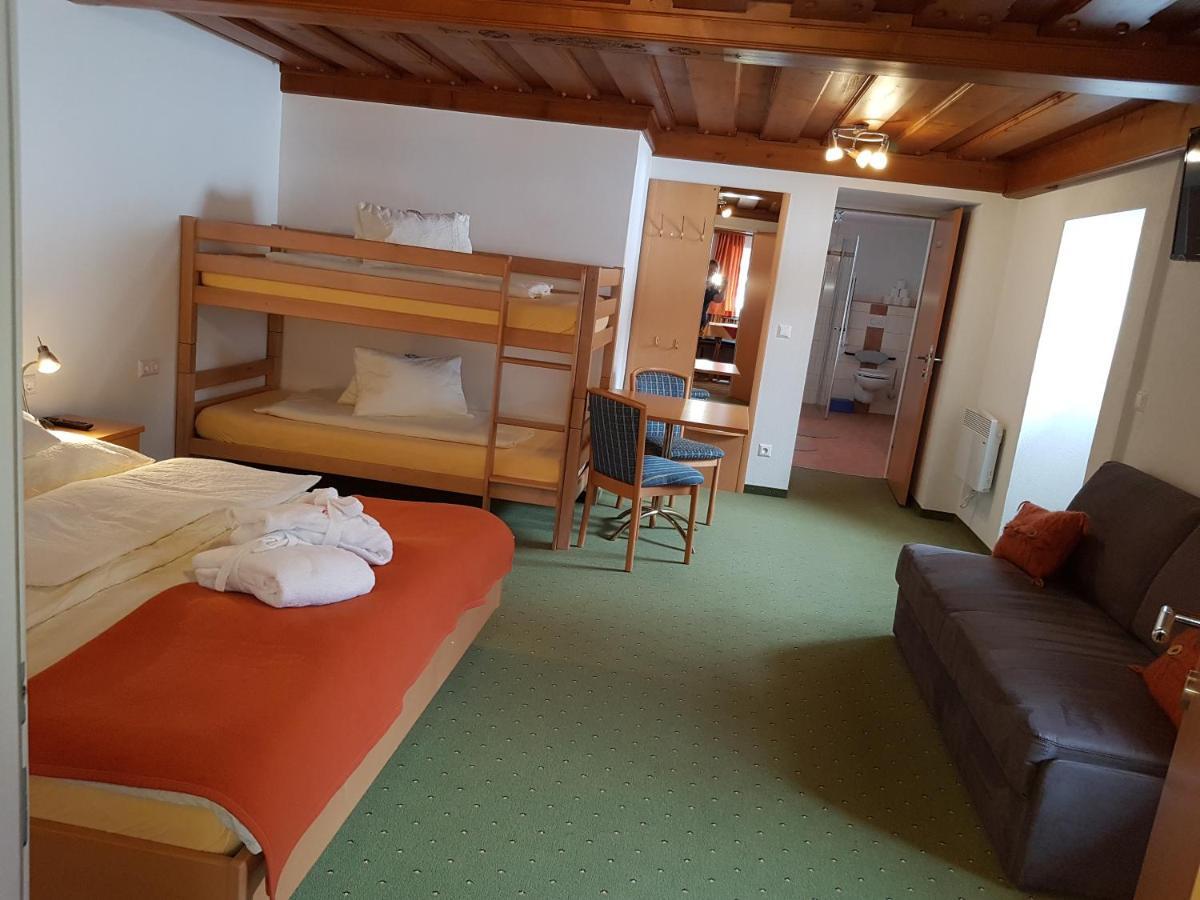 Der Perweinhof Apartment *